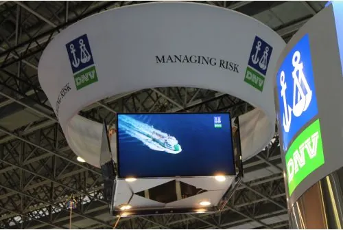 Videowall curvo em estande de certificadora, Riocentro